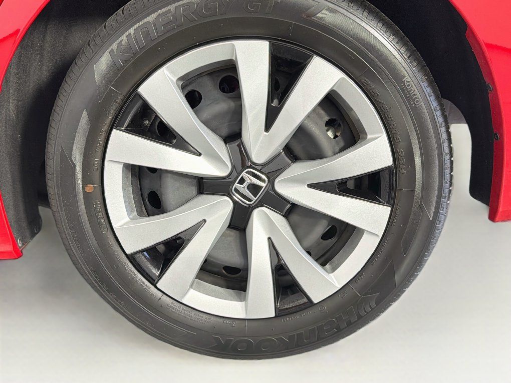 Used 2025 Honda Civic LX image 32