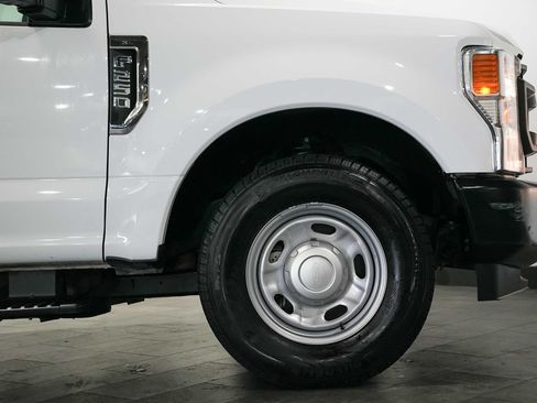 Used 2022 Ford F250 XL w/ Power Equipment Group RWD image 9