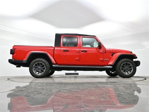 Used 2020 Jeep Gladiator Overland w/ Safety Group image 27