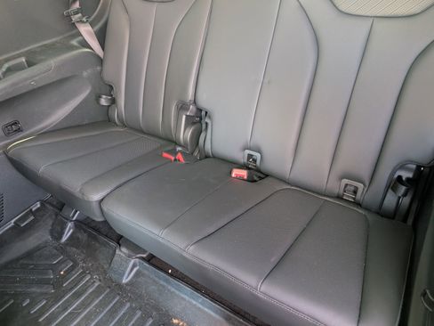 Used 2023 Hyundai Palisade SEL image 8