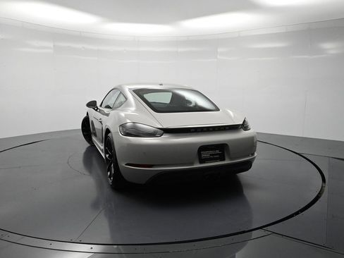 Used 2025 Porsche 718 Cayman image 27