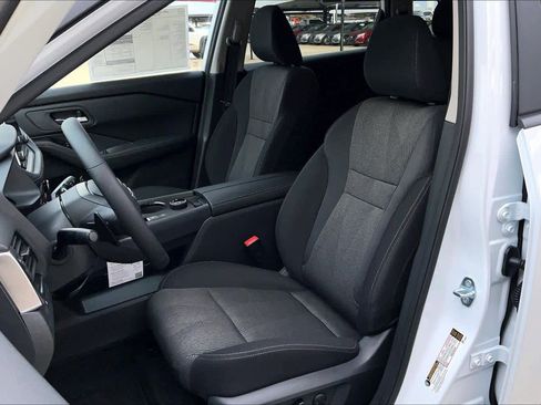 New 2026 Nissan Rogue SV image 9