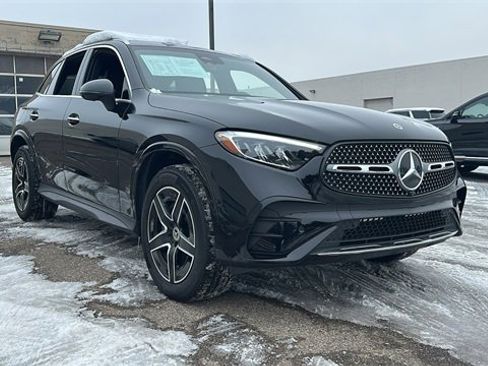 Certified 2025 Mercedes-Benz GLC 300 4MATIC image 2