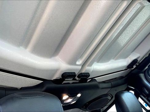 Used 2022 Jeep Gladiator Rubicon w/ LED Lighting Group image 17