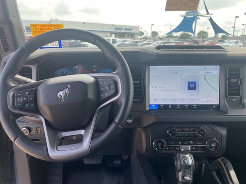 Used 2025 Ford Bronco Badlands AWD/4WD image 15