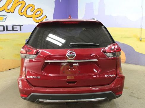 Used 2020 Nissan Rogue SV AWD/4WD image 4
