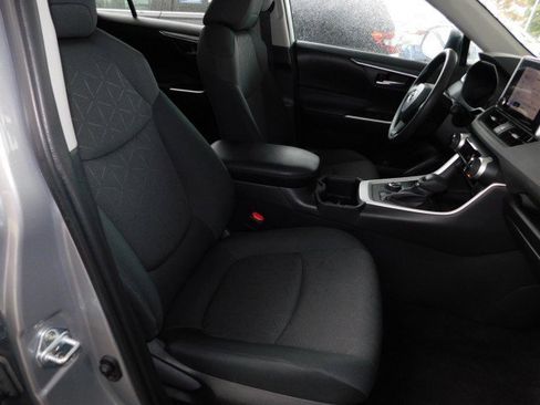 Used 2024 Toyota RAV4 XLE image 20