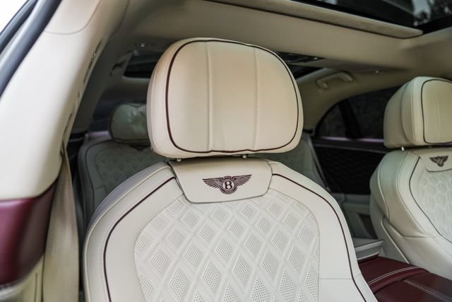 Used 2022 Bentley Flying Spur V8 AWD/4WD image 44