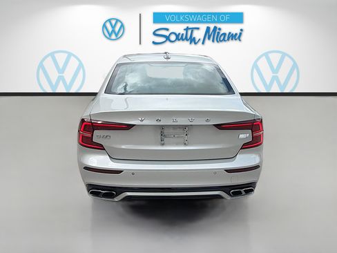 Used 2022 Volvo S60 T8 R-Design Expression w/ Advanced Package AWD/4WD image 6