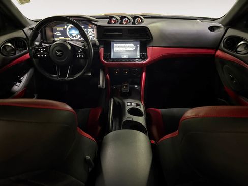 Used 2024 Nissan Z Performance w/ Floor Mat Package RWD image 17
