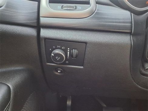 Used 2019 Jeep Grand Cherokee Laredo w/ Security & Convenience Group image 14