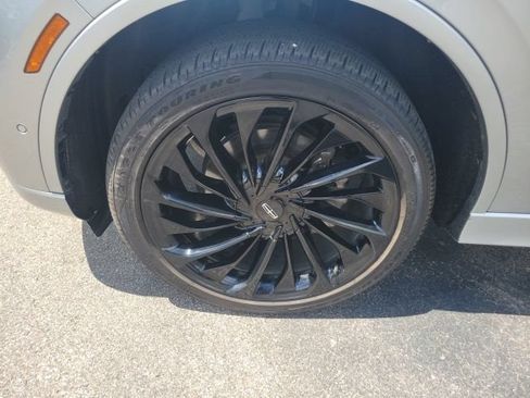 Certified 2024 Lincoln Aviator Reserve w/ Jet Package AWD/4WD image 18