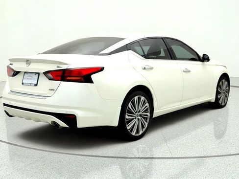 Used 2023 Nissan Altima 2.5 SL AWD/4WD image 5