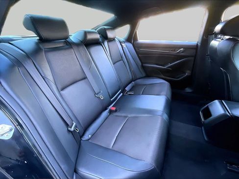 Used 2020 Honda Accord Sport image 18