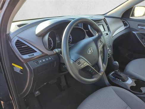 Used 2018 Hyundai Santa Fe Sport FWD image 13