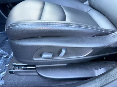 Used 2023 Cadillac XT6 Luxury FWD image 14