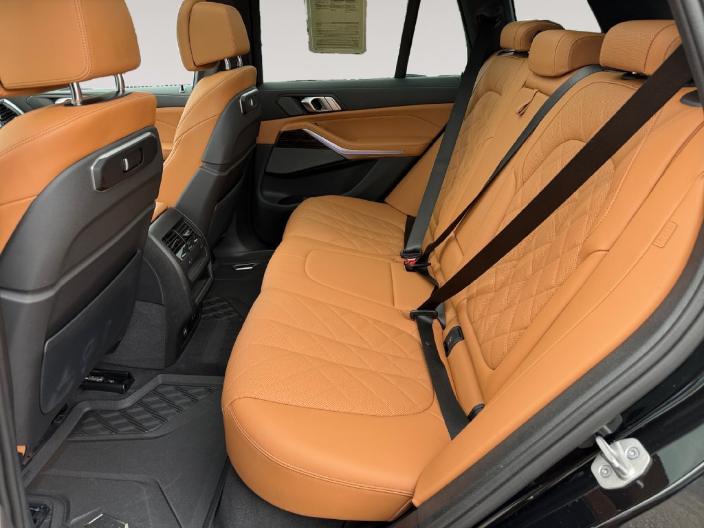 Certified 2024 BMW X5 xDrive40i w/ Premium Package AWD/4WD image 13