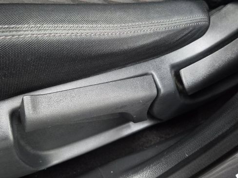 Used 2019 Nissan Rogue S image 20