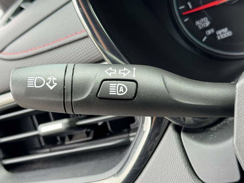 Used 2022 Chevrolet Equinox RS AWD/4WD image 25