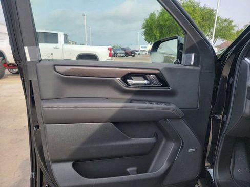New 2026 GMC Yukon XL Elevation w/ Elevation Premium Package AWD/4WD image 19