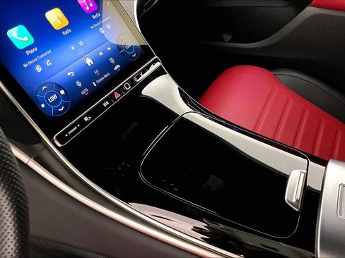 Used 2025 Mercedes-Benz GLC 300 image 15