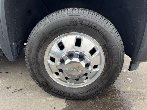 Used 2024 GMC Sierra 3500 Denali Ultimate AWD/4WD image 60