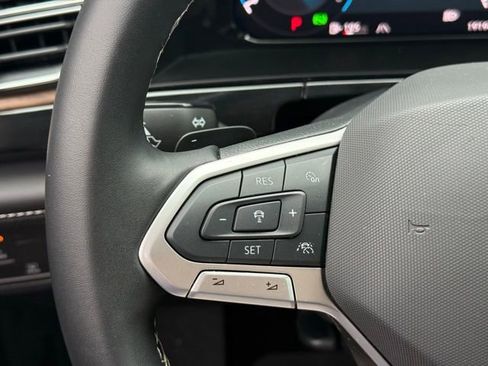 Certified 2025 Volkswagen Atlas SE AWD/4WD image 34