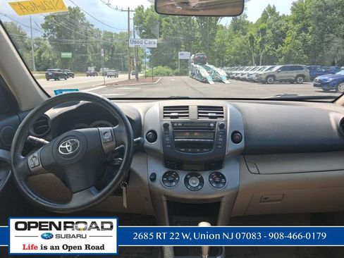 Used 2008 Toyota RAV4 Limited AWD/4WD image 19