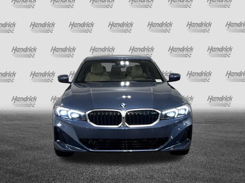 Used 2026 BMW 330i Sedan w/ Premium Package RWD image 2