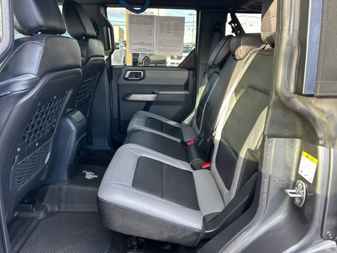 Certified 2022 Ford Bronco Black Diamond image 8