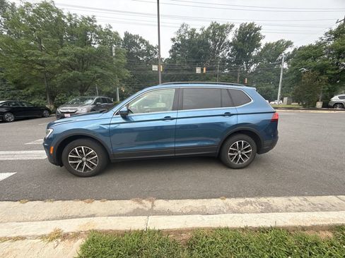 Used 2019 Volkswagen Tiguan SE AWD/4WD image 3