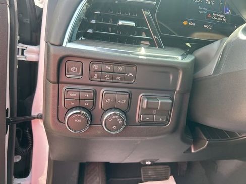 New 2026 Chevrolet Suburban LS w/ LS Custom Edition AWD/4WD image 17