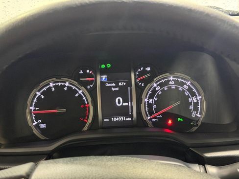 Used 2020 Toyota 4Runner Limited AWD/4WD image 19