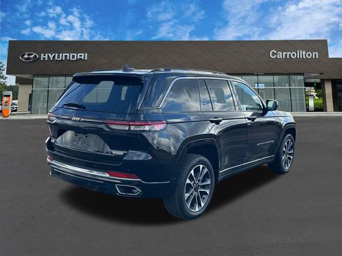 Used 2023 Jeep Grand Cherokee Overland image 5