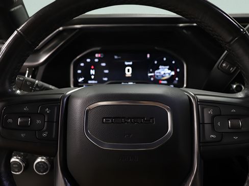 Used 2024 GMC Sierra 3500 Denali Ultimate AWD/4WD image 13