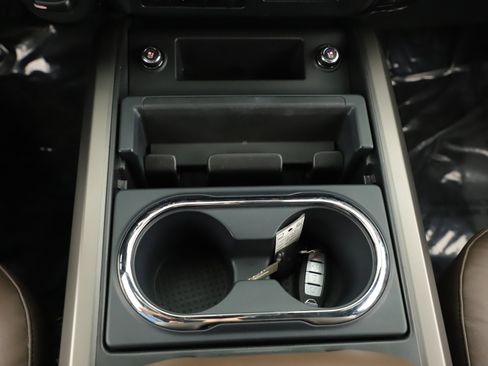 Used 2021 Nissan Titan Platinum Reserve w/ Off Road Protection Package image 25