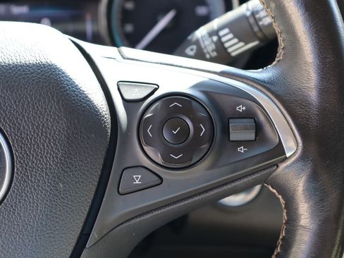 Used 2017 Buick Envision Essence FWD image 13