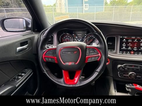 Used 2022 Dodge Charger Scat Pack RWD image 16