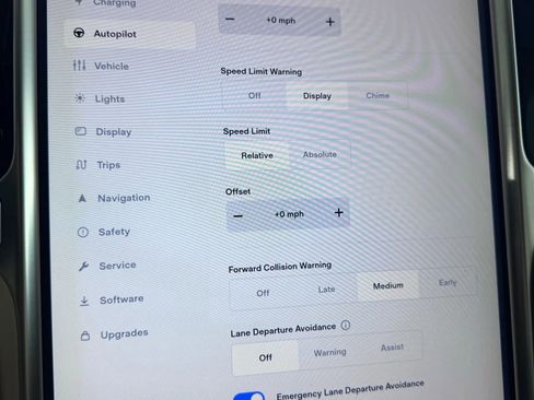 Used 2017 Tesla Model S 75D image 28