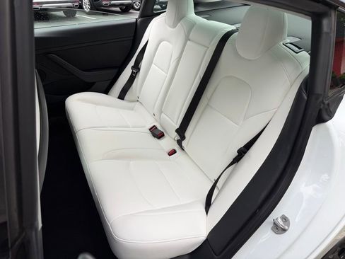 Used 2023 Tesla Model 3 Standard Range RWD image 31