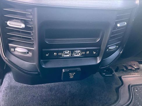 Used 2023 RAM 1500 Limited w/ Body Color Bumper Group AWD/4WD image 29