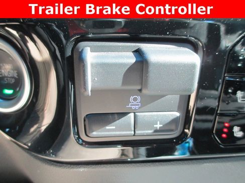 Certified 2025 Chevrolet Silverado 2500 ZR2 w/ Technology Package image 20