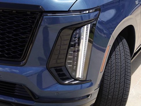 Used 2026 Cadillac Escalade Sport RWD image 10