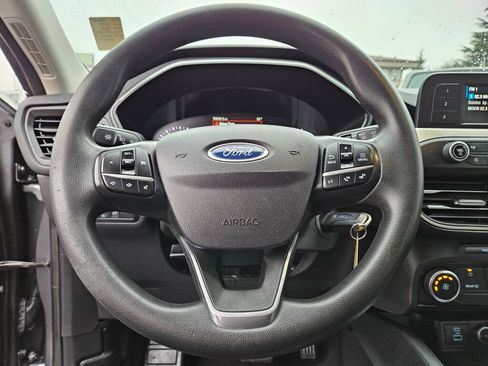 Used 2021 Ford Escape S image 2