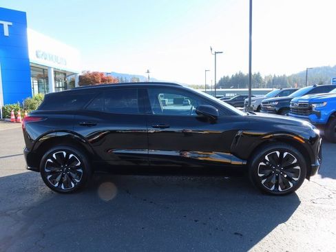 Used 2025 Chevrolet Blazer EV RS image 8