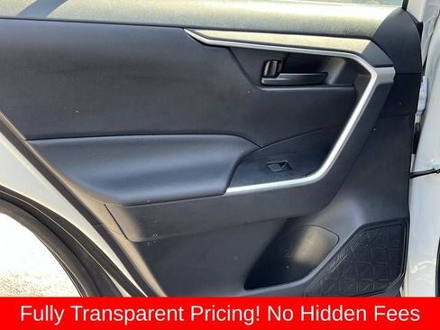 Used 2023 Toyota RAV4 LE AWD/4WD image 16