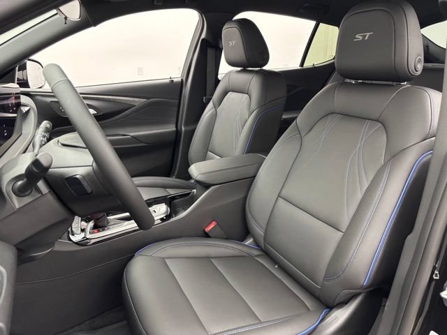 New 2026 Buick Envista Sport Touring w/ Convenience I Package FWD image 16