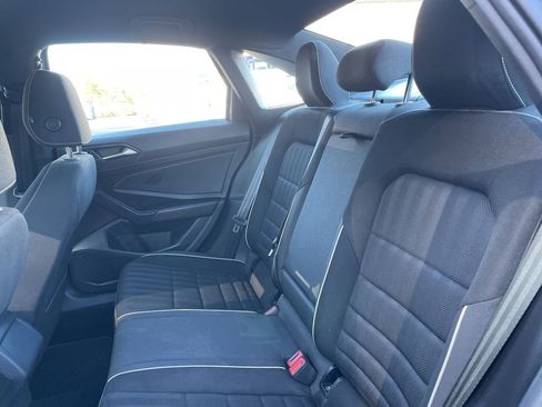 Used 2023 Volkswagen Jetta Sport image 19