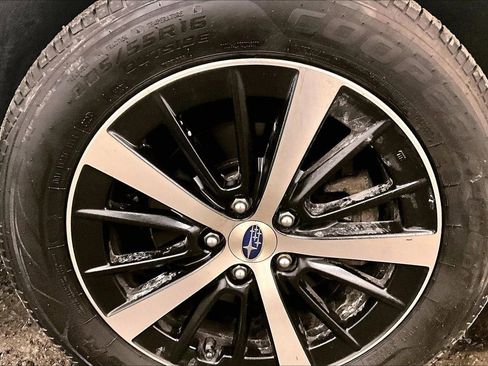 Used 2019 Subaru Impreza 2.0i Premium image 8