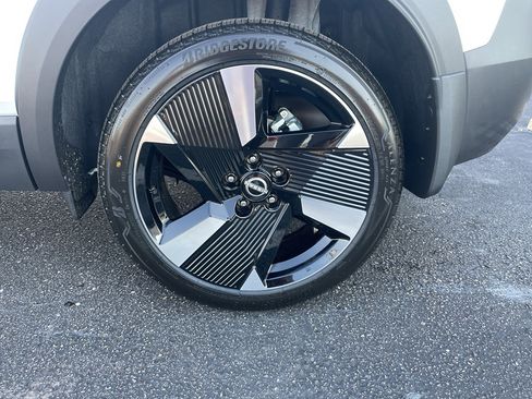 New 2026 Nissan Kicks SR w/ Cold Weather Package image 24